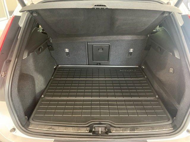 Thumbnail image of 2019 Volvo XC40 at Volvo of Danbury
