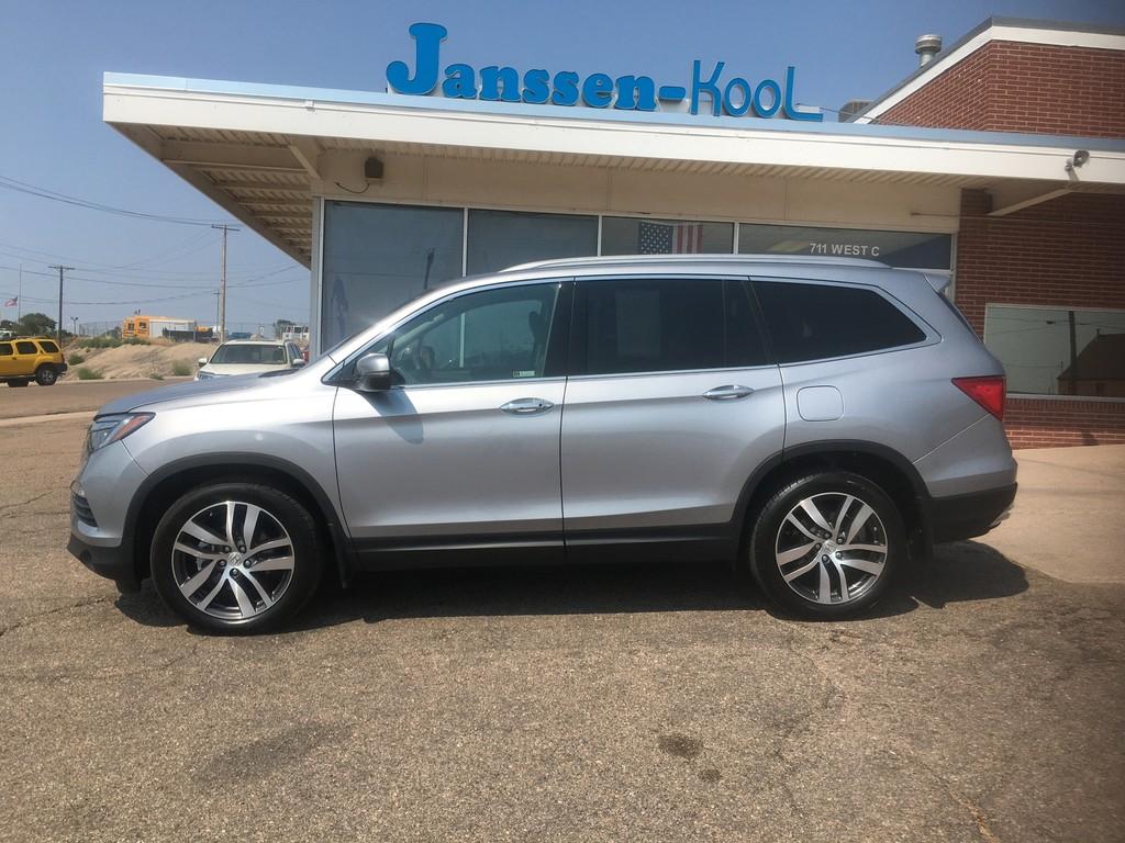 Thumbnail image of 2017 Honda Pilot at Janssen Kool Honda