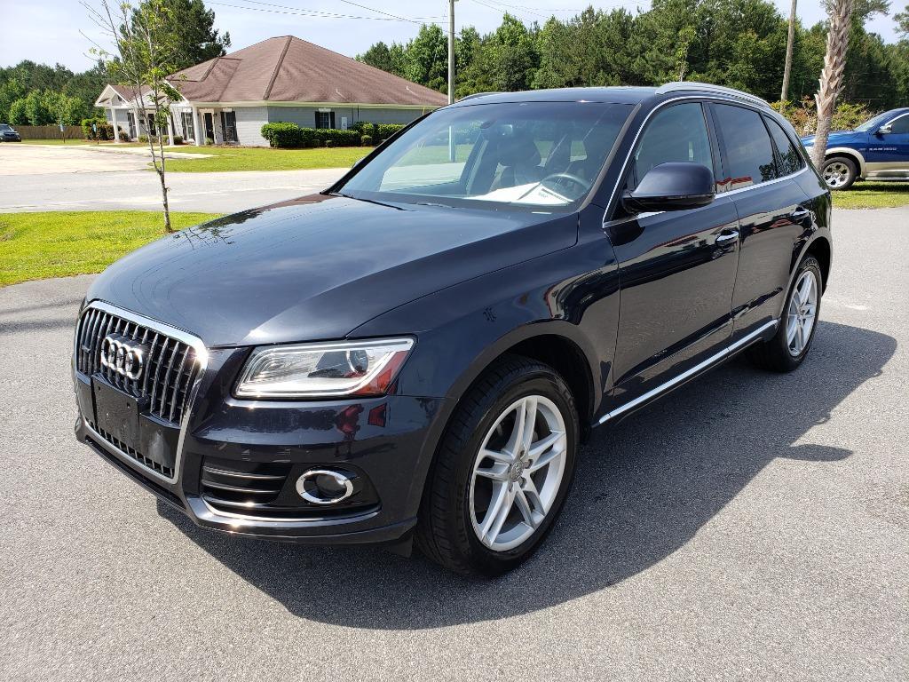 Thumbnail image of 2015 Audi Q5 at M & M Motors