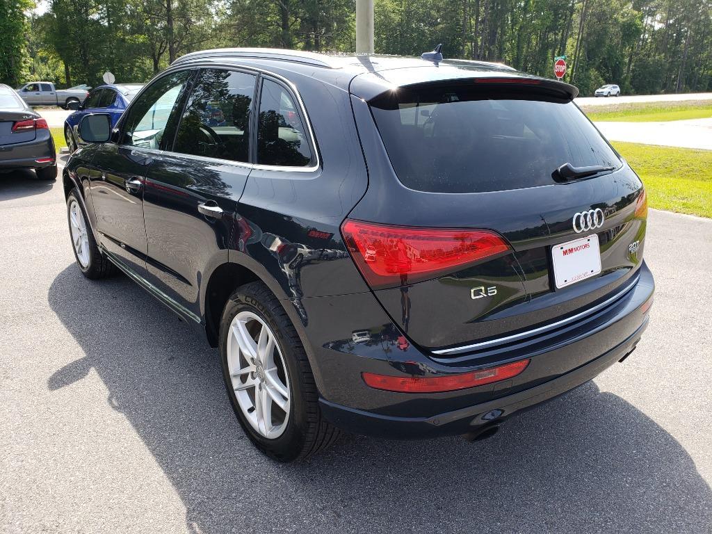 Thumbnail image of 2015 Audi Q5 at M & M Motors