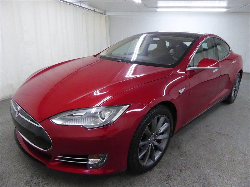Thumbnail image of 2013 Tesla Model S at ULTIMATE MOTOR CARS