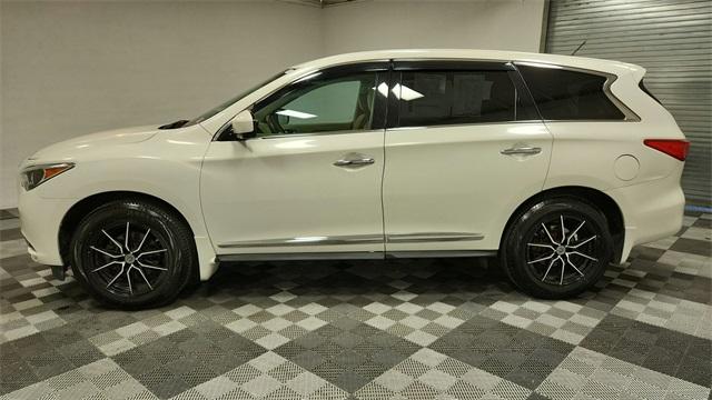 Thumbnail image of 2013 INFINITI JX35 at Major World Chrysler Dodge Jeep Ram