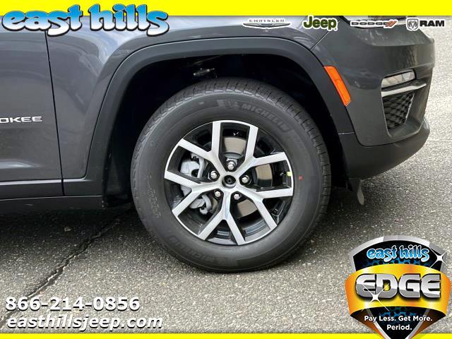 Thumbnail image of 2025 Jeep Grand Cherokee at East Hills Chrysler Jeep Dodge