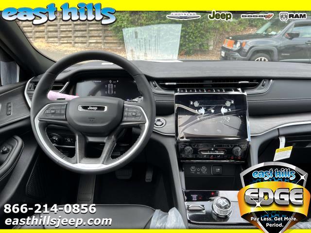 Thumbnail image of 2025 Jeep Grand Cherokee at East Hills Chrysler Jeep Dodge