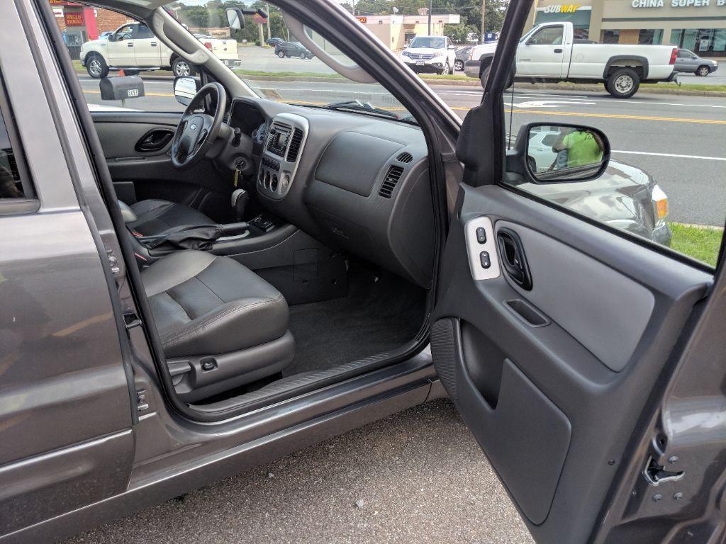 Thumbnail image of 2006 Ford Escape Hybrid at All In One Auto Center