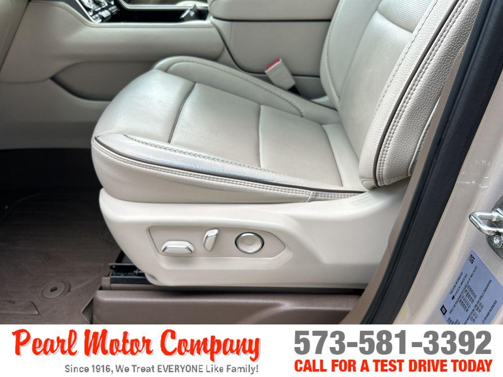 Thumbnail image of 2021 GMC Yukon XL at Pearl Motor Company