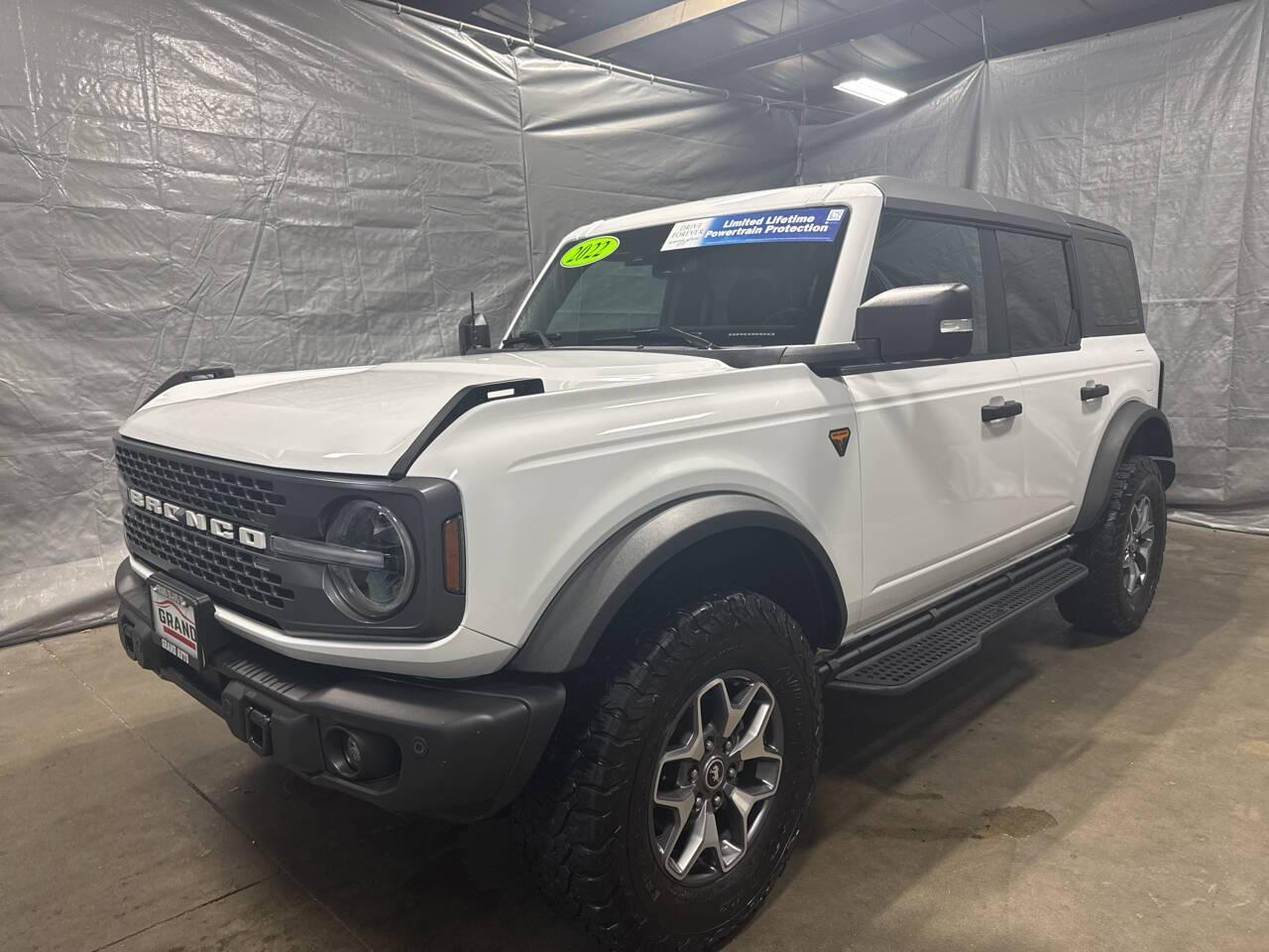Thumbnail image of 2022 Ford Bronco at Grand Auto Sales