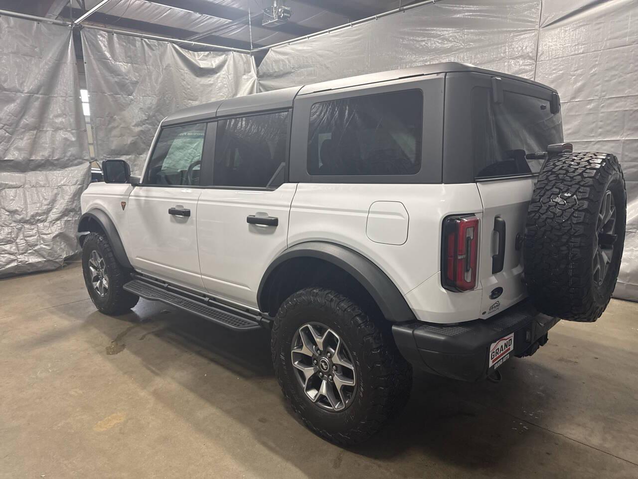 Thumbnail image of 2022 Ford Bronco at Grand Auto Sales