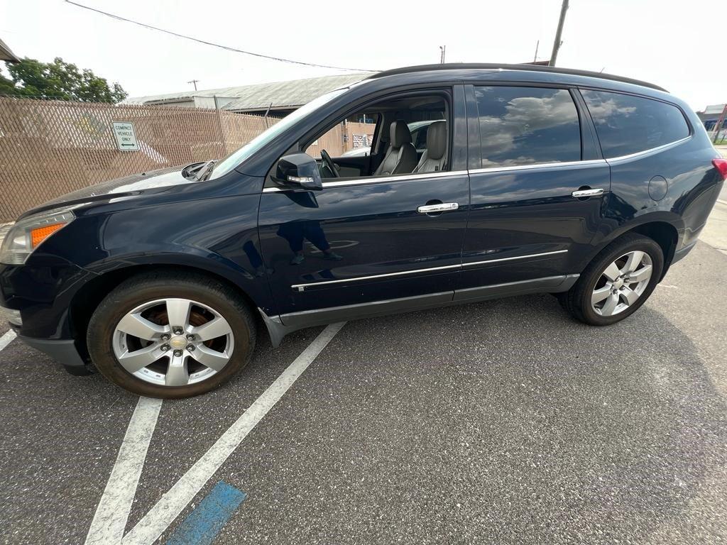 Thumbnail image of 2010 Chevrolet Traverse at Mon’s Auto Sales Inc.