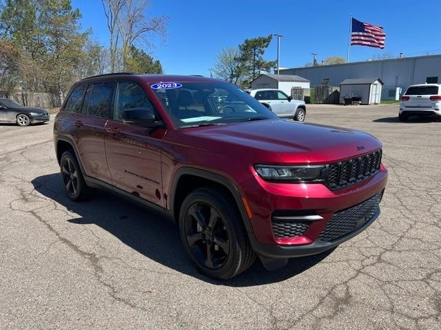 Thumbnail image of 2023 Jeep Grand Cherokee at Golling Chrysler Jeep Dodge Ram of Chelsea