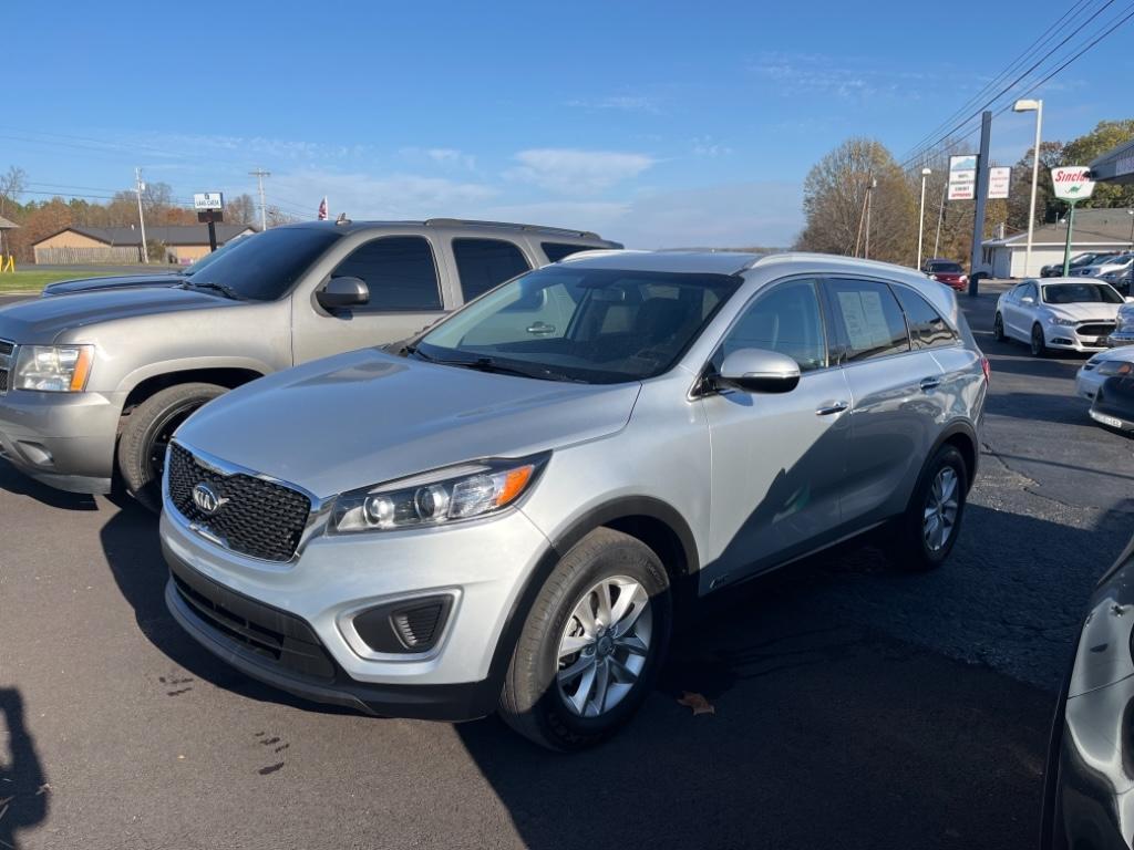 Thumbnail image of 2017 Kia Sorento at Heartland Motors