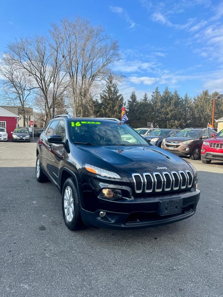 Thumbnail image of 2016 Jeep Cherokee at BEST DEAL AUTO SALES LLC