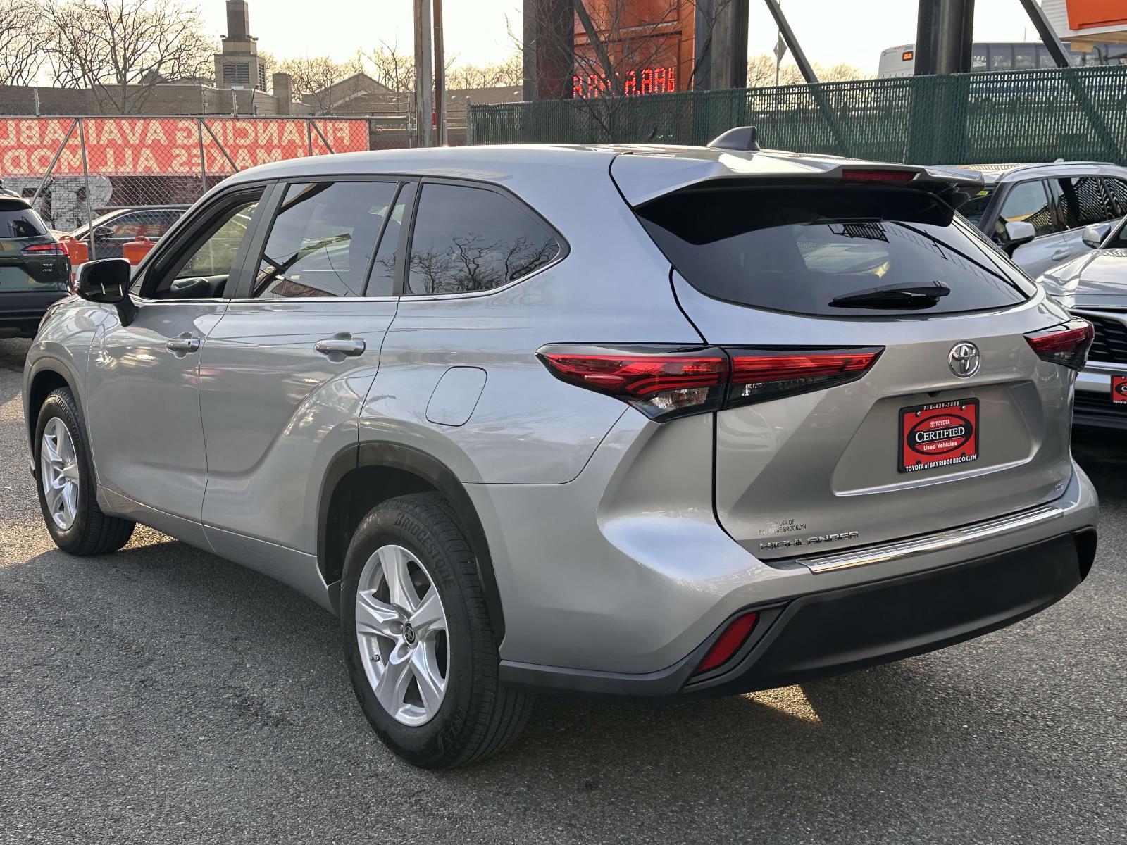 Thumbnail image of 2023 Toyota Highlander at Toyota of Bay Ridge Brooklyn