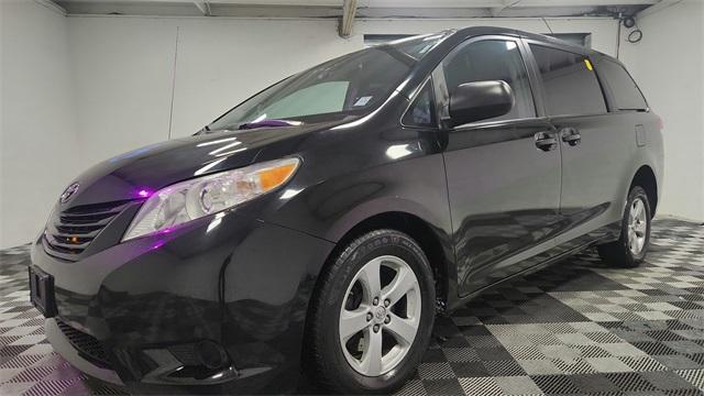 Thumbnail image of 2014 Toyota Sienna at Major World Chevrolet