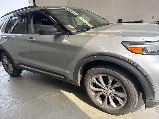 Image of 2022 Ford Explorer XLT