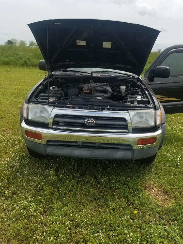 Thumbnail image of 1998 Toyota 4Runner at Trading Waynes