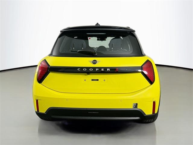 Thumbnail image of 2025 MINI Hardtop 2 Door at Keeler Motor Company BMW
