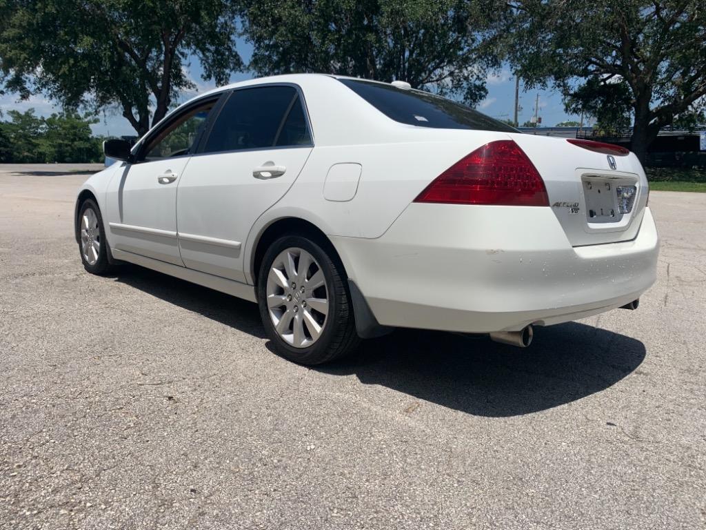 Thumbnail image of 2006 Honda Accord at INVENTORY AUTO DEALER SERVICES LLC