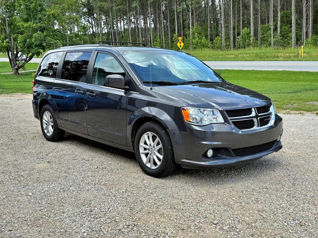 Thumbnail image of 2018 Dodge Grand Caravan at SIXS AUTO SALES