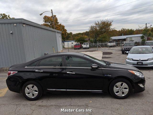 Thumbnail image of 2012 Hyundai SONATA Hybrid at MASTER CARS INC