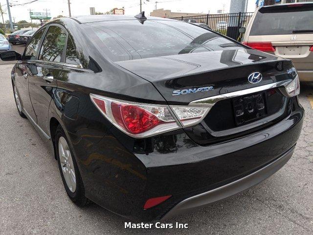 Thumbnail image of 2012 Hyundai SONATA Hybrid at MASTER CARS INC