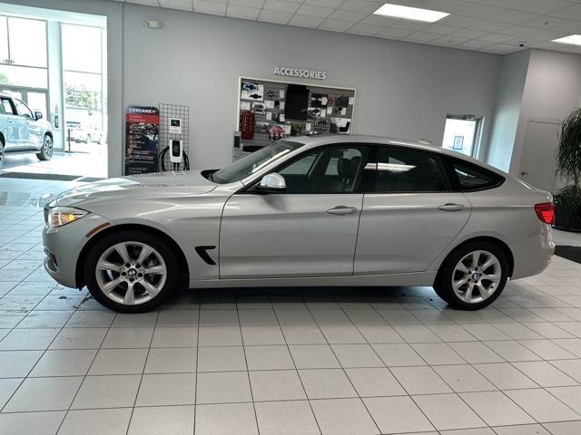 Thumbnail image of 2015 BMW 3 Series at Serpentini Chevrolet of Willoughby
