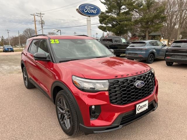 Thumbnail image of 2025 Ford Explorer at Gross Chevrolet Buick Chrysler, Dodge, Jeep, Ram Motors Inc.