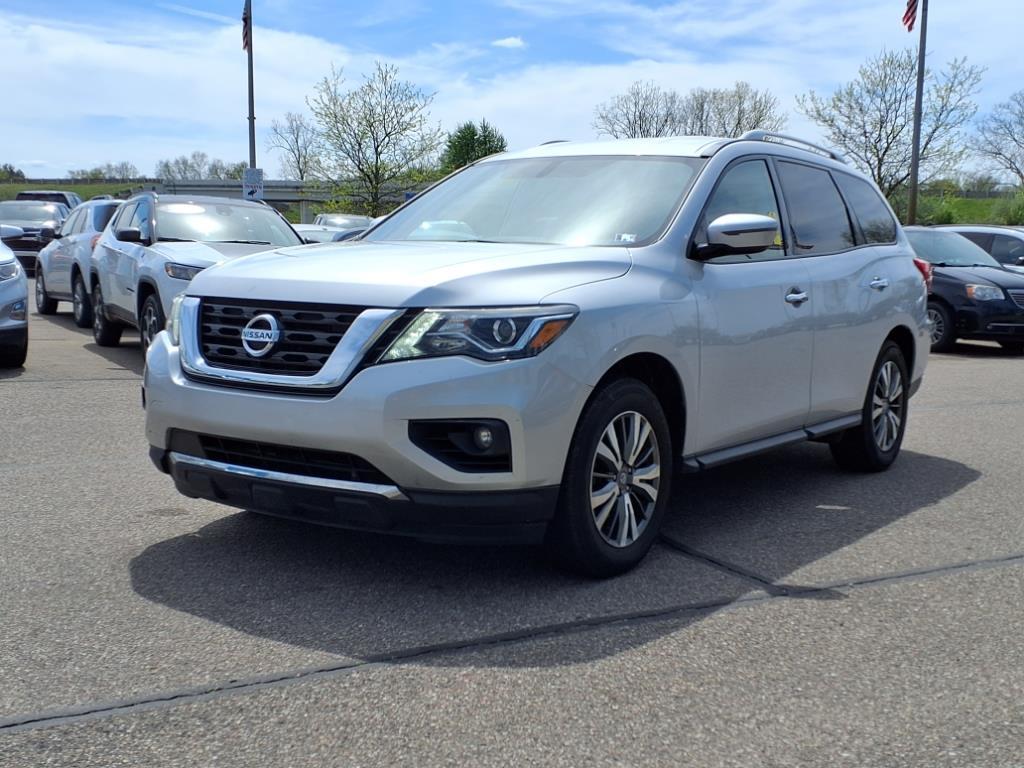 Thumbnail image of 2020 Nissan Pathfinder at Champion Chevrolet Of Howell