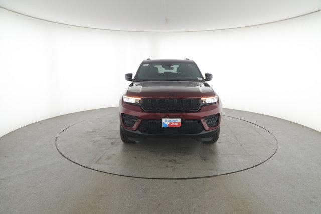 Thumbnail image of 2025 Jeep Grand Cherokee at Bluebonnet Jeep