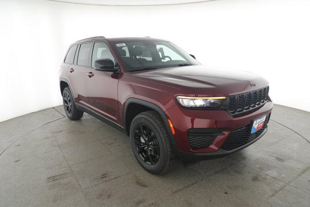 Thumbnail image of 2025 Jeep Grand Cherokee at Bluebonnet Jeep