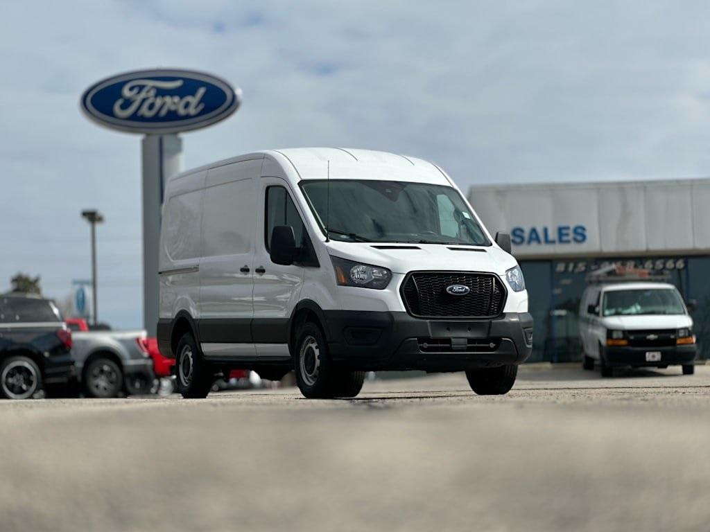 Thumbnail image of 2022 Ford Transit at Taylor Ford of Manteno