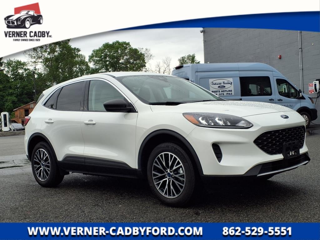 Thumbnail image of 2022 Ford Escape Plug-In Hybrid at Verner Cadby Ford