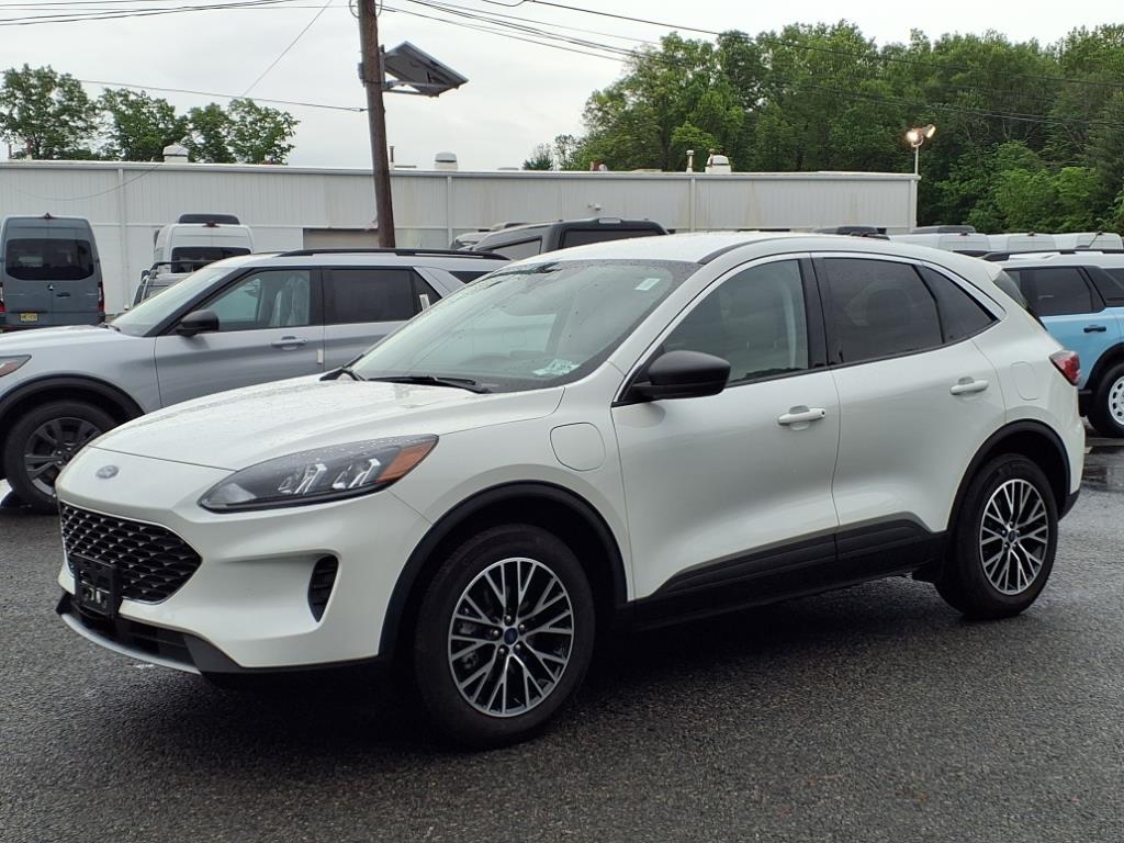 Thumbnail image of 2022 Ford Escape Plug-In Hybrid at Verner Cadby Ford