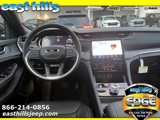 Thumbnail image of 2025 Jeep Grand Cherokee at East Hills Chrysler Jeep Dodge