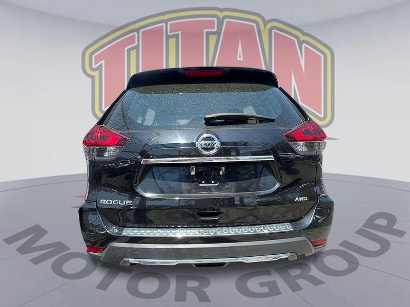 Thumbnail image of 2019 Nissan Rogue at Nissan of Queens