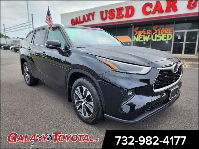 Thumbnail image of 2022 Toyota Highlander at Galaxy Toyota