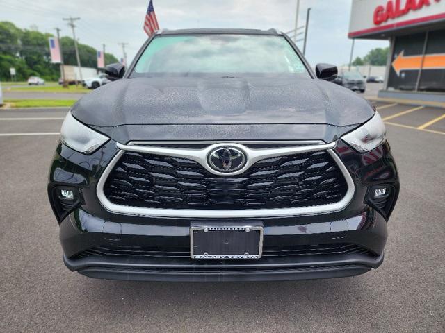 Thumbnail image of 2022 Toyota Highlander at Galaxy Toyota