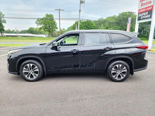 Thumbnail image of 2022 Toyota Highlander at Galaxy Toyota