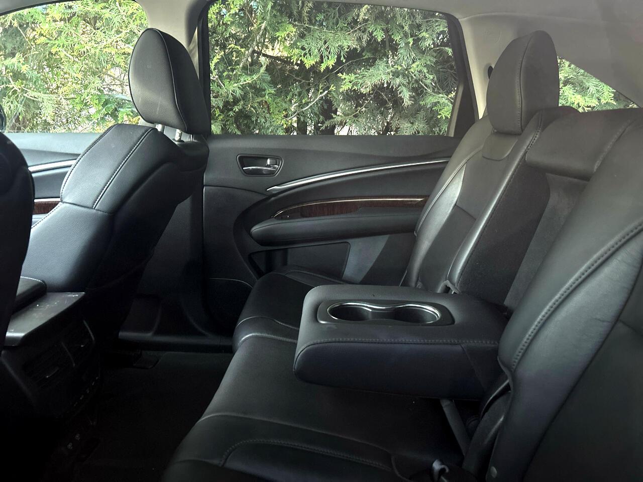 Thumbnail image of 2019 Acura MDX at Rockland Motors