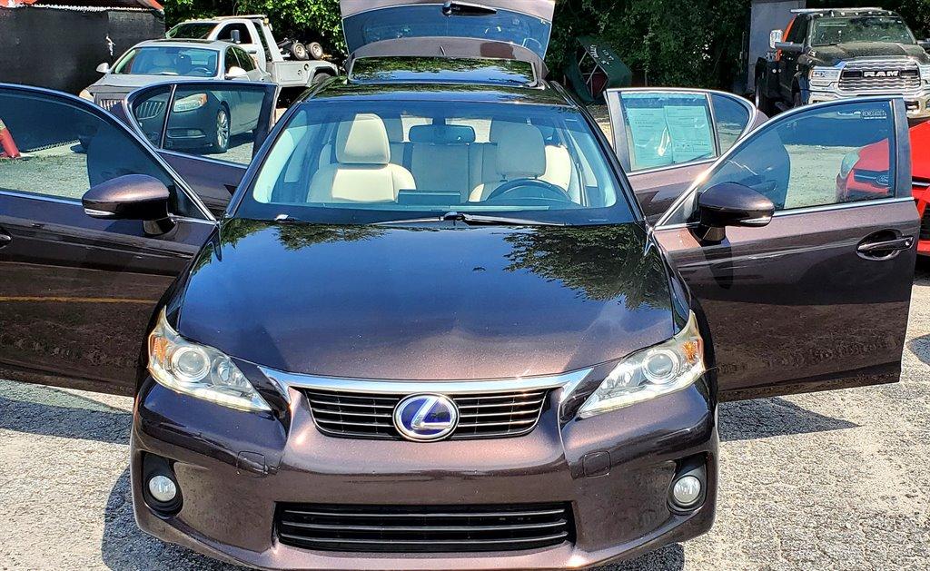 Thumbnail image of 2012 Lexus CT 200h at Renegade Motors