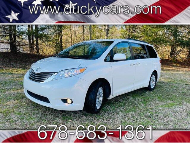 Thumbnail image of 2016 Toyota Sienna at Ducky Cars
