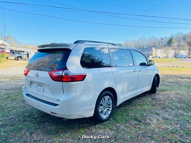 Thumbnail image of 2016 Toyota Sienna at Ducky Cars