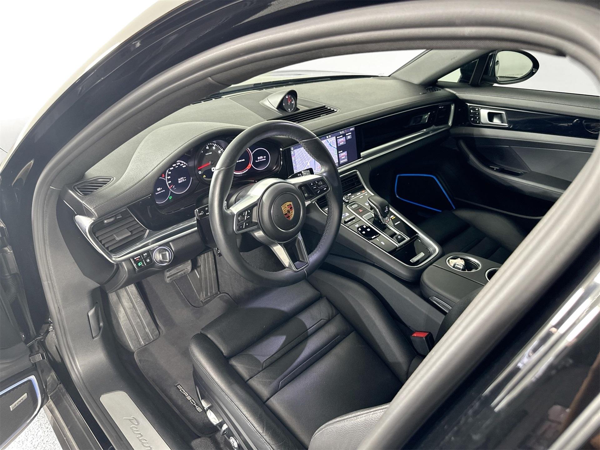 Thumbnail image of 2018 Porsche Panamera at Autobahn Porsche Fort Worth