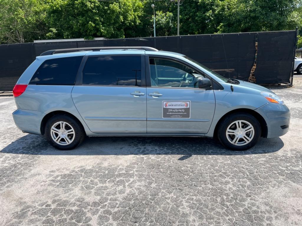 Thumbnail image of 2009 Toyota Sienna at Canton Auto Retailer