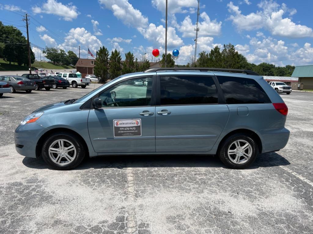 Thumbnail image of 2009 Toyota Sienna at Canton Auto Retailer