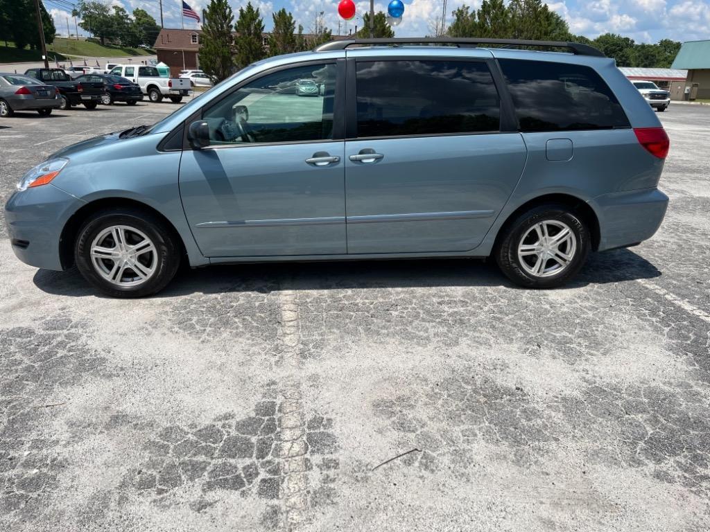Thumbnail image of 2009 Toyota Sienna at Canton Auto Retailer