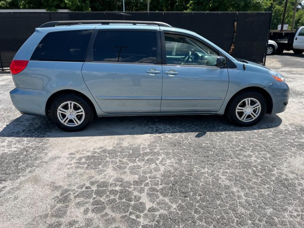 Thumbnail image of 2009 Toyota Sienna at Canton Auto Retailer