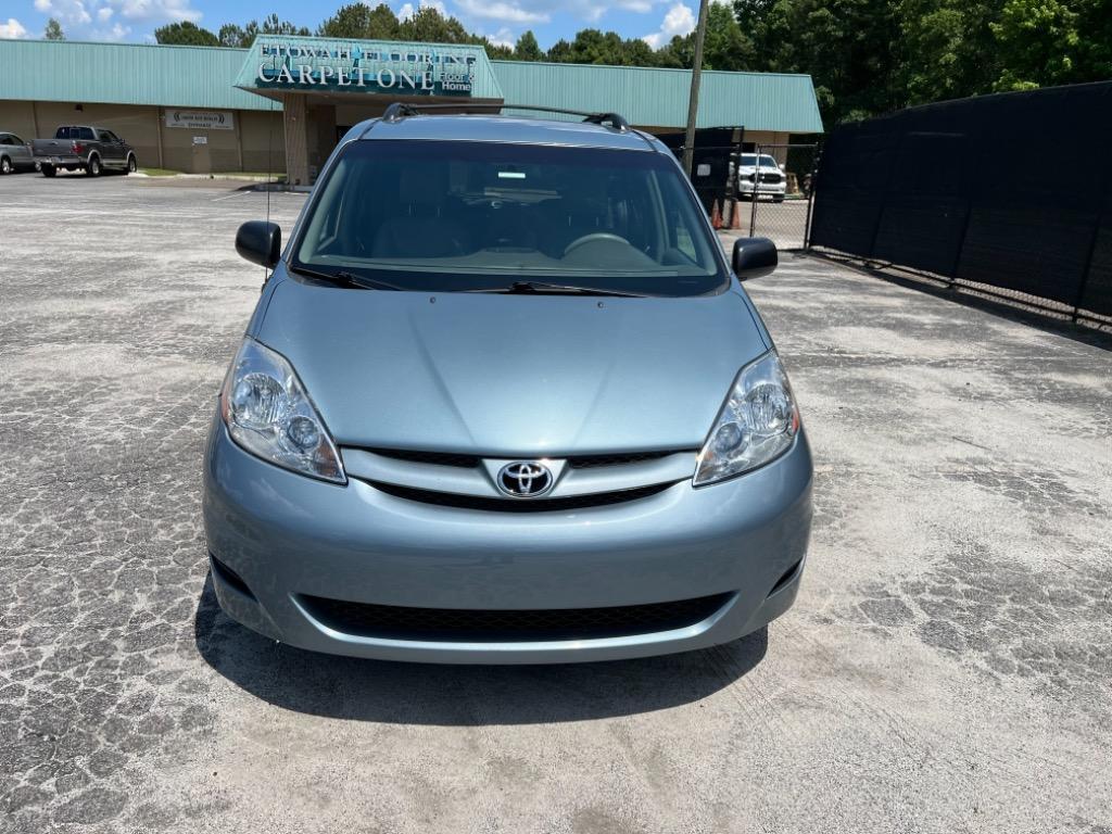 Thumbnail image of 2009 Toyota Sienna at Canton Auto Retailer