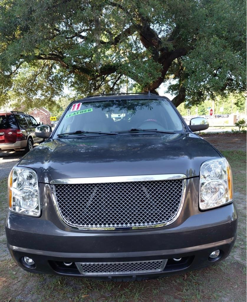 Thumbnail image of 2011 GMC Yukon at HARRY'S AUTO SALES LLC