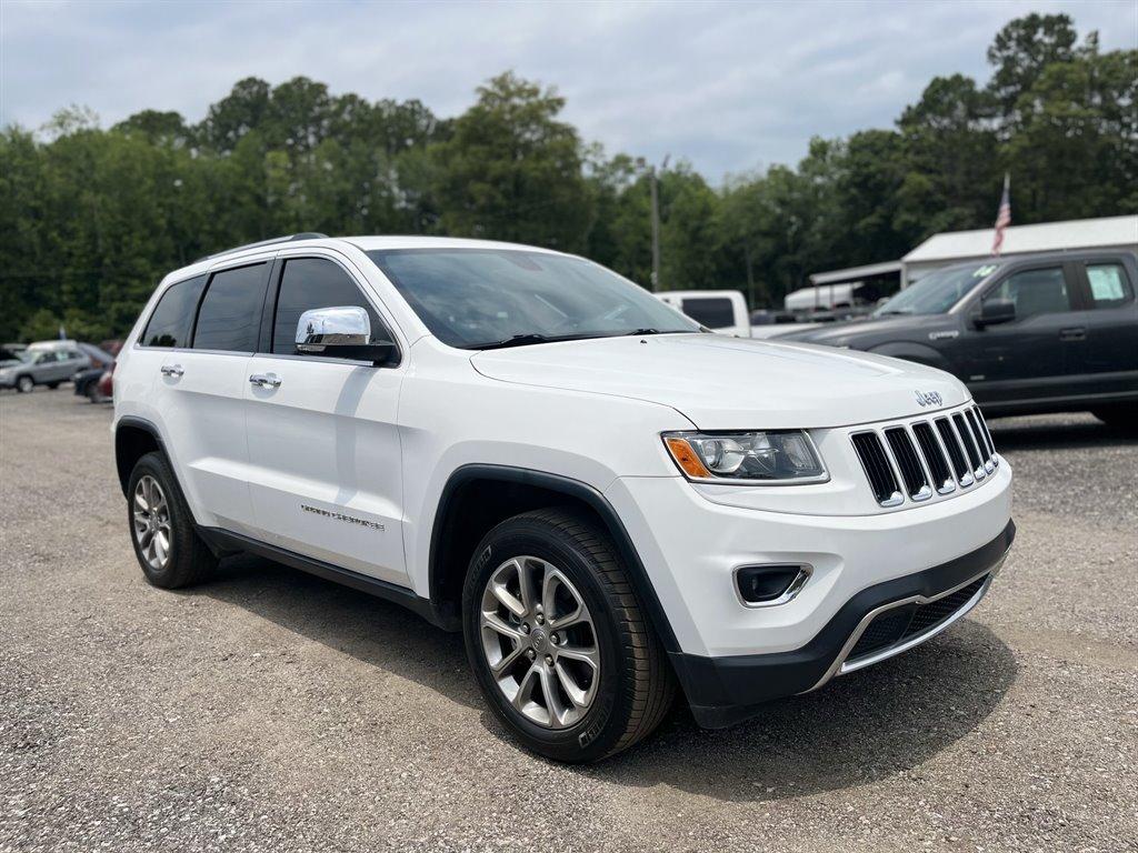 Thumbnail image of 2015 Jeep Grand Cherokee at B & L Auto Sales